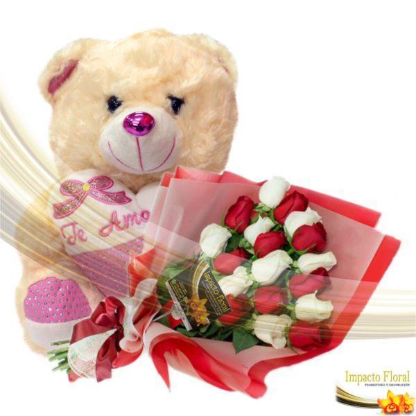 Bouquet de rosas con peluche